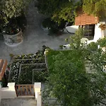 Apart Otel Magani 2*