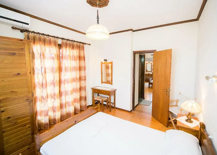 μαγγάνι Ξενοδοχείο με διαμερίσματα Καλά Νερά