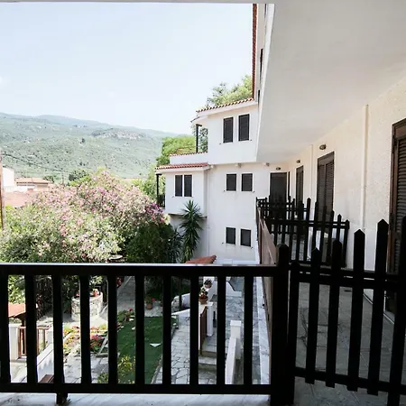 μαγγάνι 2* Καλά Νερά